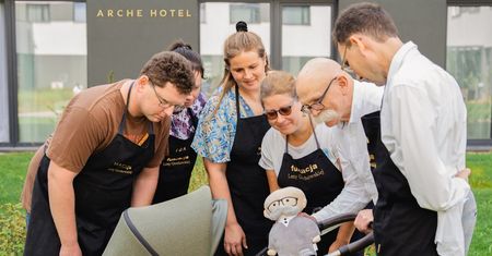 Znany hotelarz zapłaci za narodziny. "Zadbaj o poczęcie dziecka w trakcie pobytu"