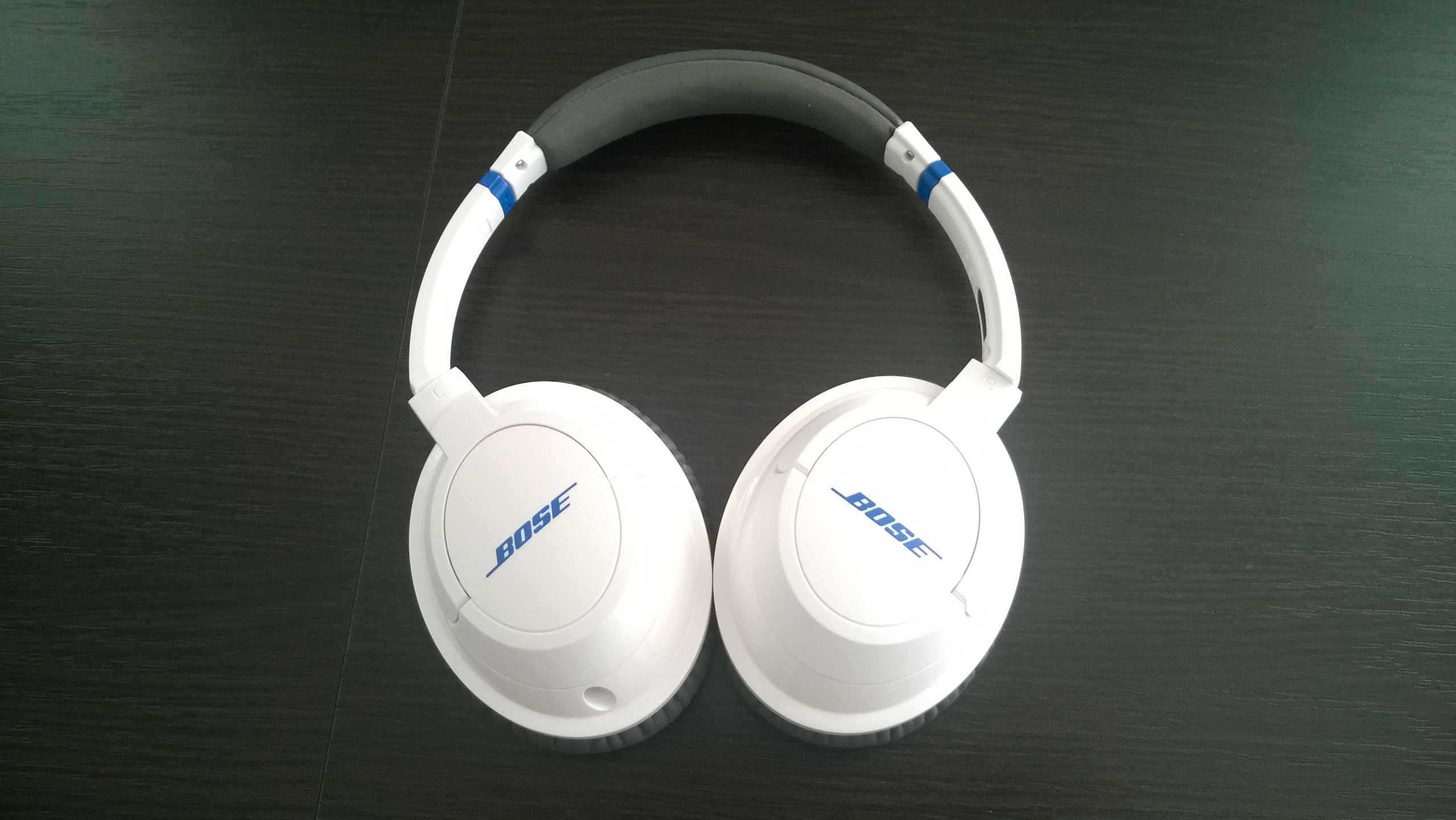 Bose SoundTrue around-ear – lekkie i stylowe słuchawki dla aktywnych [test] 3