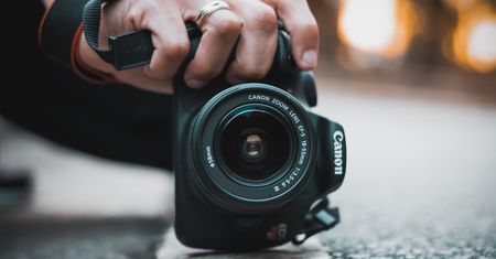 Canon wycofuje kolejne obiektywy do lustrzanek. Ich koniec jest oczywisty