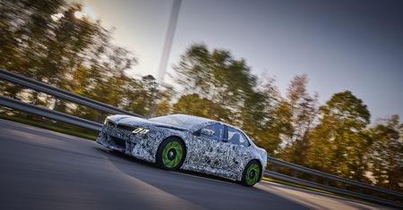 Eksplozja momentu w Vision Driving Experience. Tak ma wyglądać przyszłość napędów u BMW