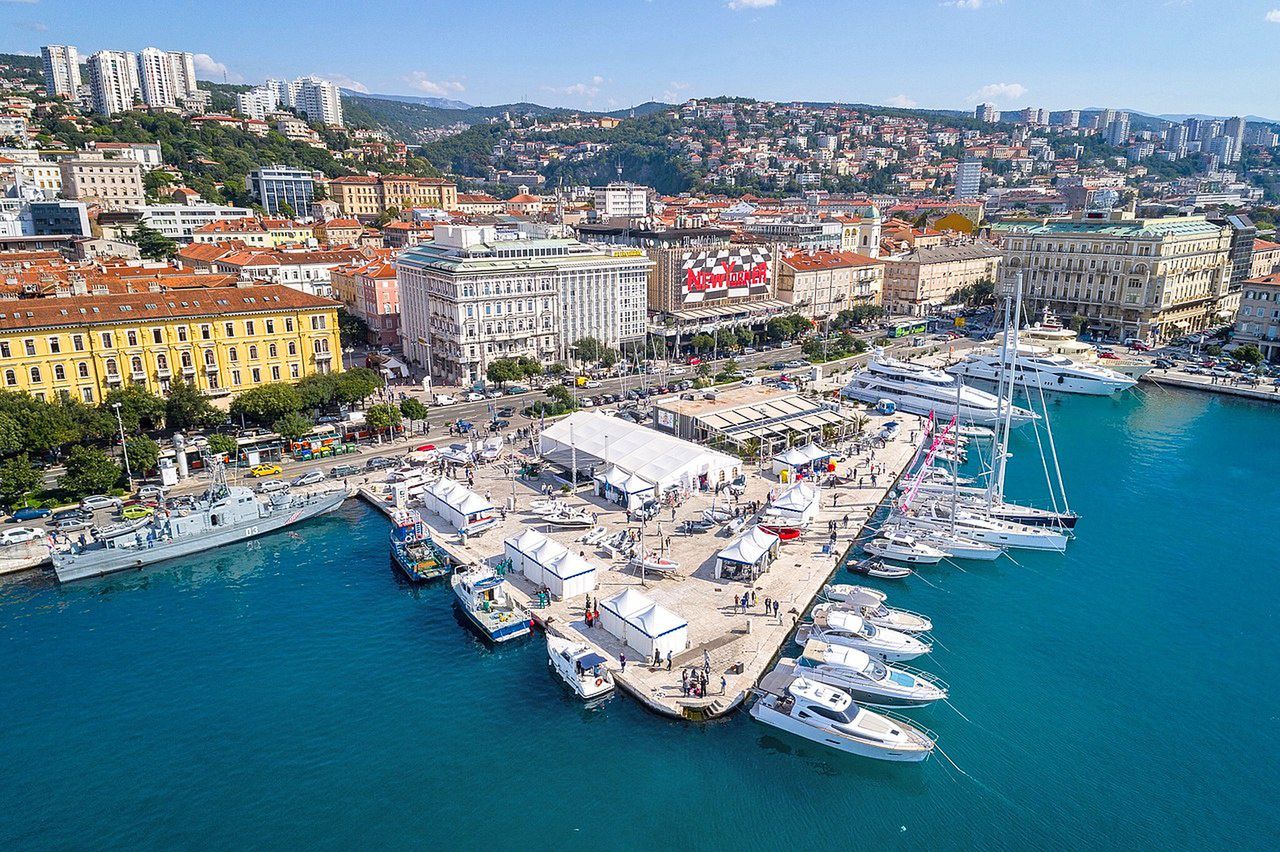 Wakacyjny pociąg z Warszawy do Chorwacji wraca na tory. Wiadomo kiedy startuje