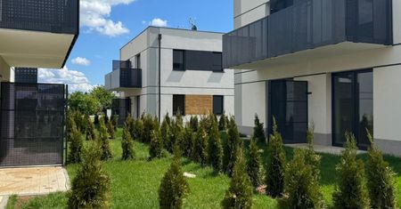 Problemy mieszkańców Wrocławia. Spłacają kredyty, a walczą z rozlewiskiem