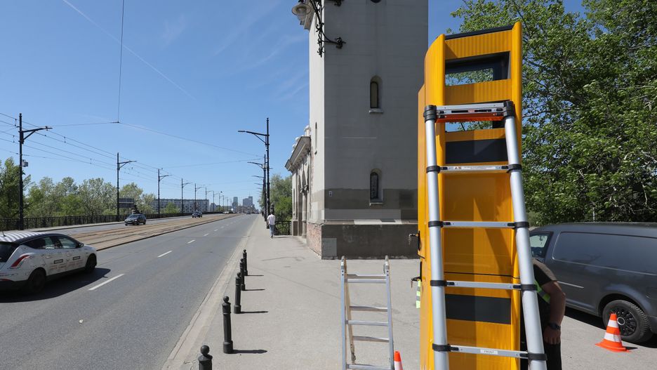 Warszawa. Fotoradary na moście Poniatowskiego