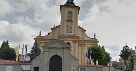 Ekskomunika za donos? Bo zgłosił łamanie obostrzeń na policję