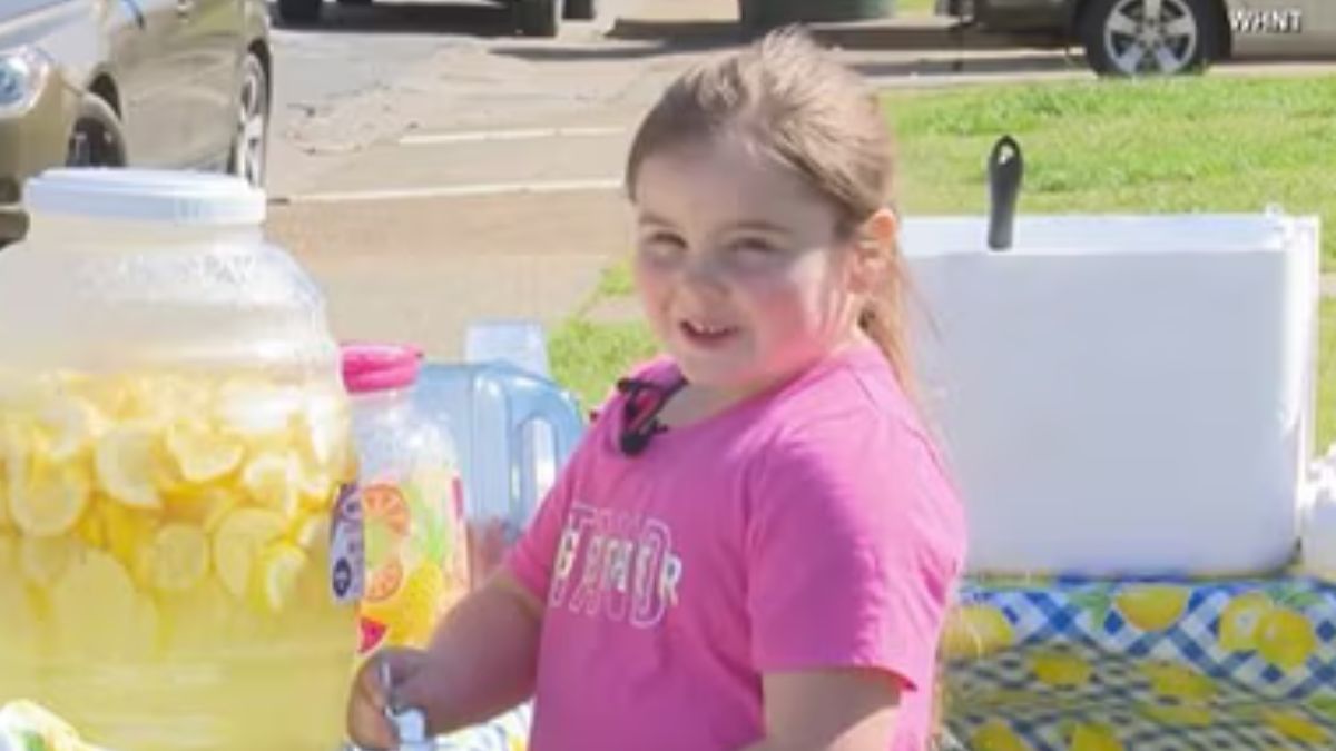 7-latka z Alabamy sprzedaje lemoniadę, aby uzbierać pieniądze na grób mamy