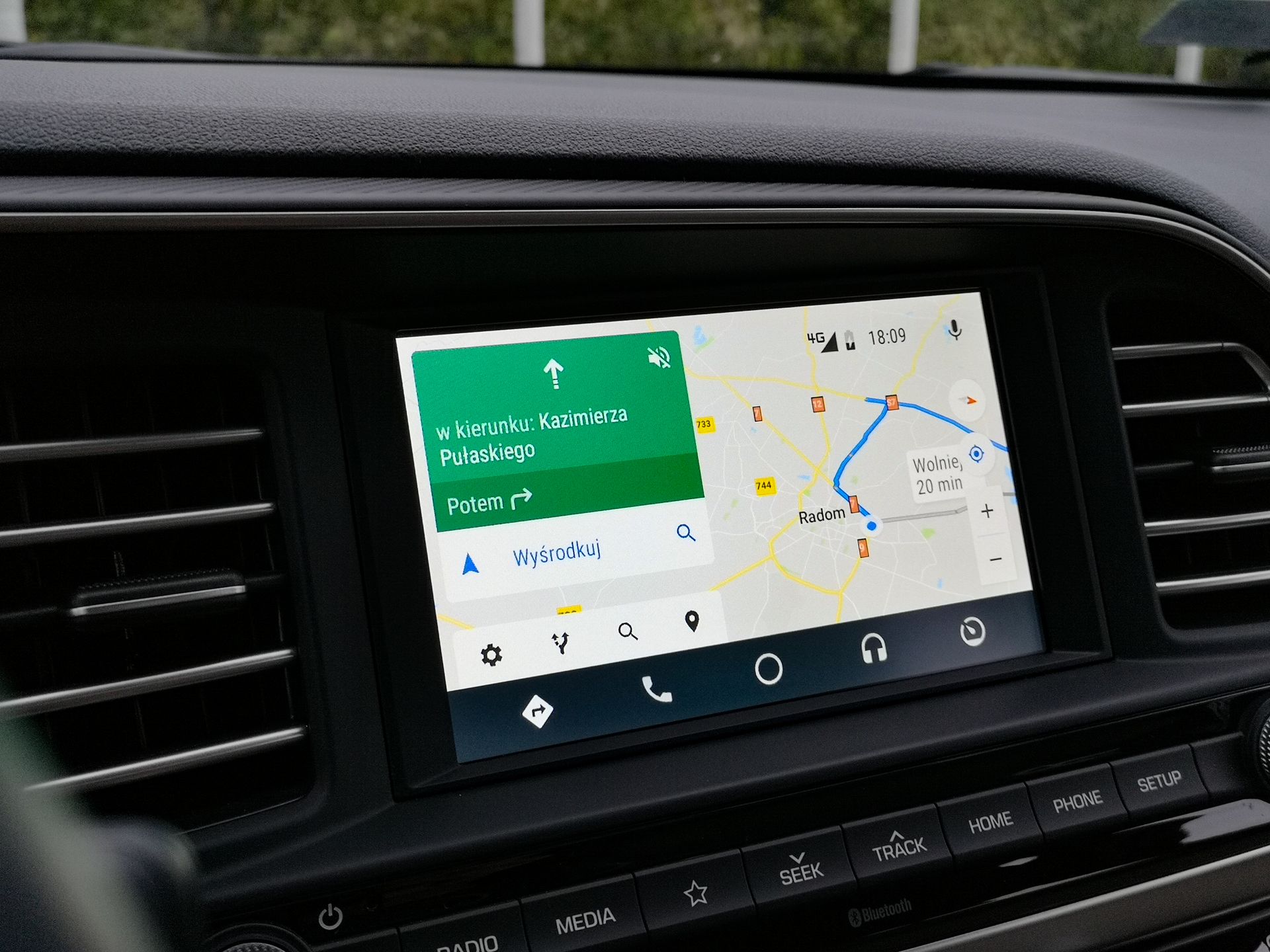 Hyundai Elantra: Hyundai SmartSense, Android Auto i kamera cofania 11