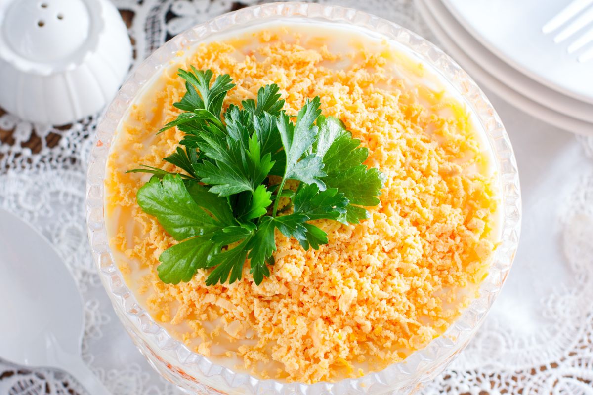 Klasyk na wszystkie święta. Sałatka ładnie wygląda i świetnie smakuje