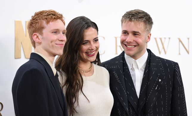 "The Crown". Obsada świętuje zakończenie serii w Londynie