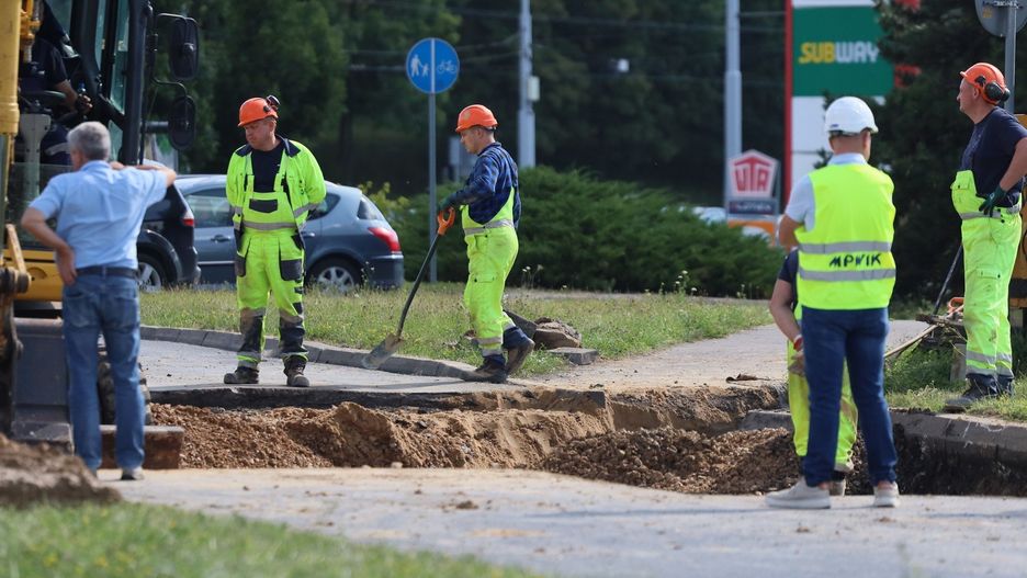 Zapadnięta nawierzchnia ul. Filaretów