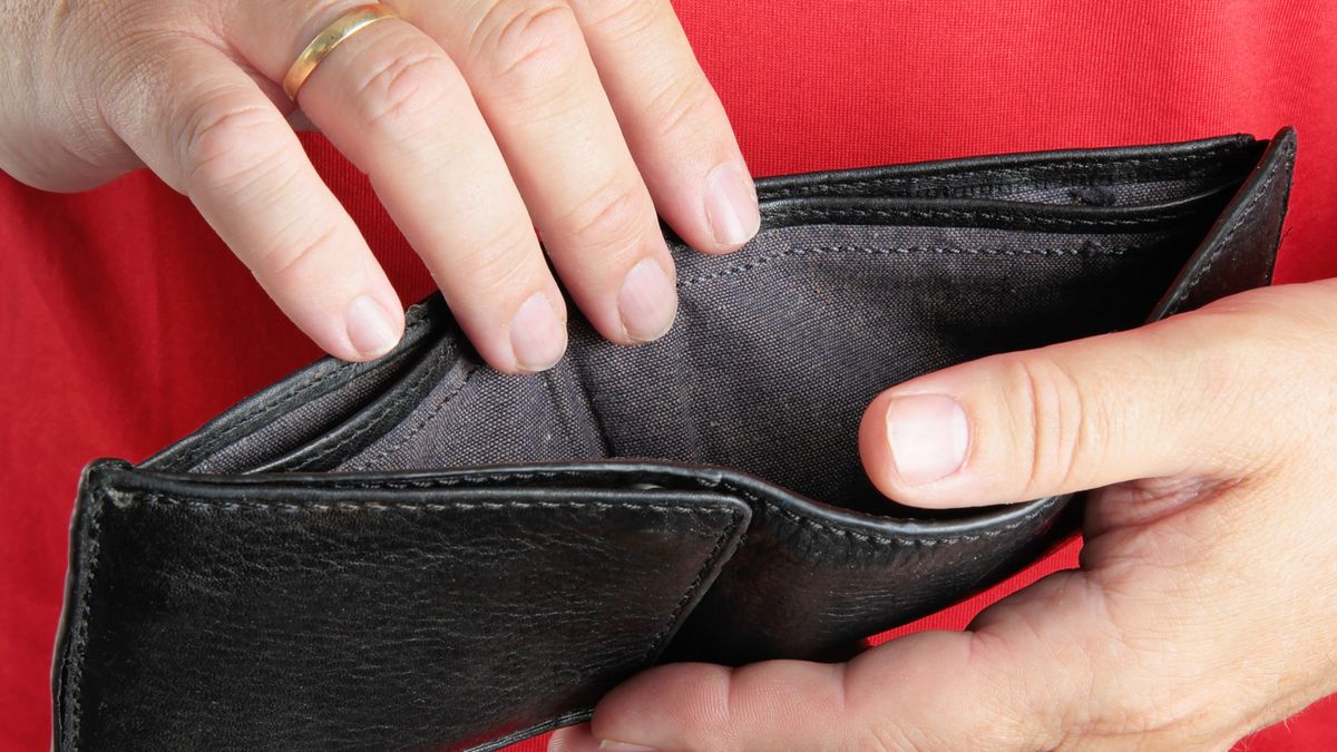 Problemy finansowe przez lata mogą zostawiać ślad w mózgu. Badan