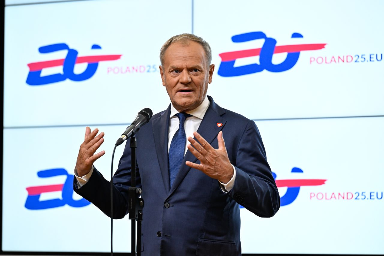 W co gra Tusk? [OPINIA]