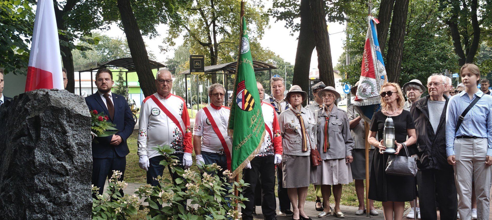 Kliknij strzałkę, aby przejść do następnych zdjęć!