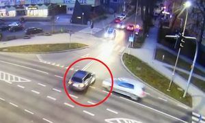 Kierowca BMW wjechał na czerwonym świetle. Policja pokazała nagranie