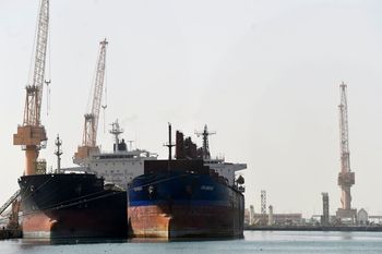 Drony uderzyły w port w Omanie. Oto co było celem ataku Iranu