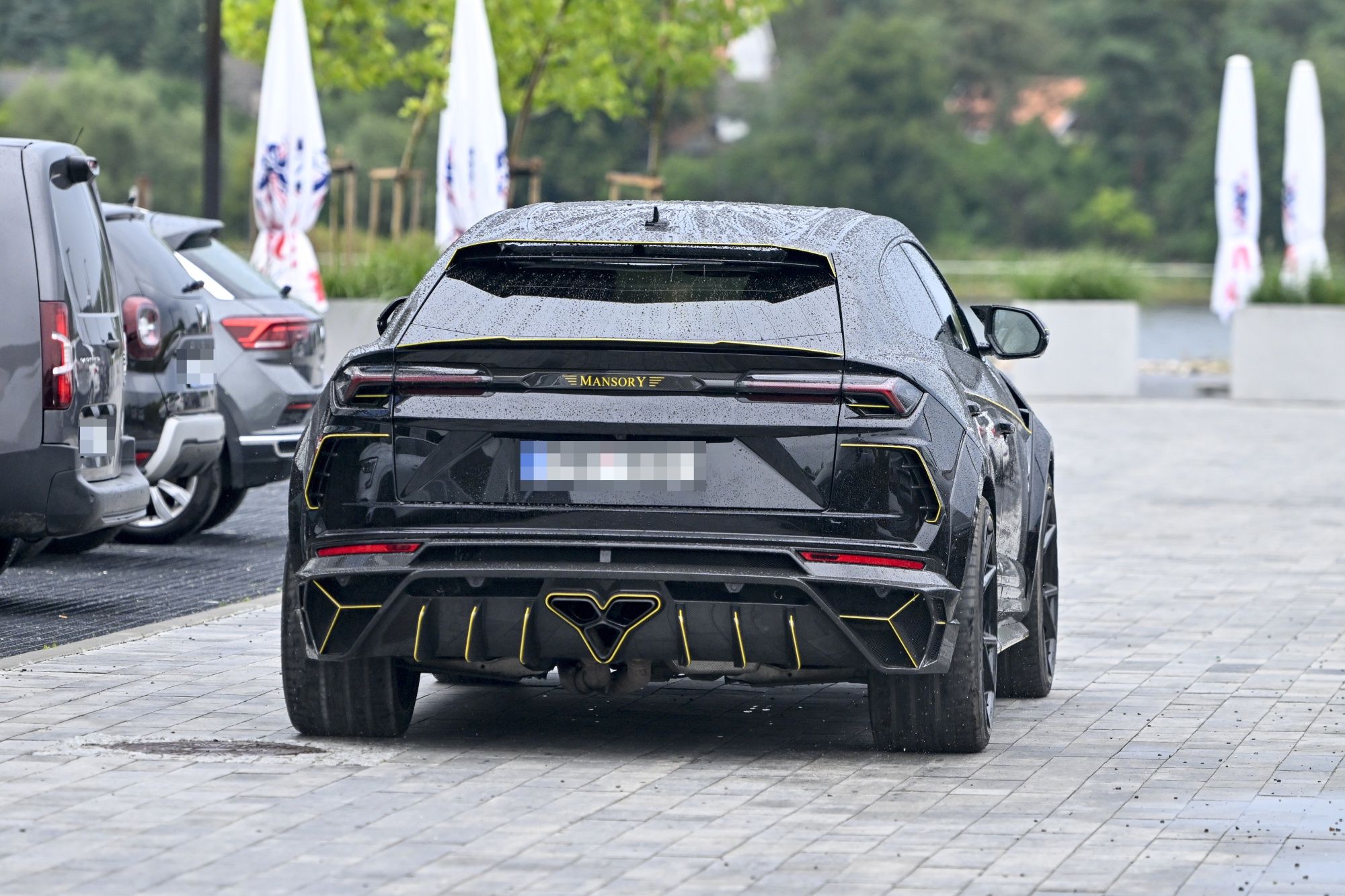Joanna Jarmołowicz wozi się Lamborghini Urus