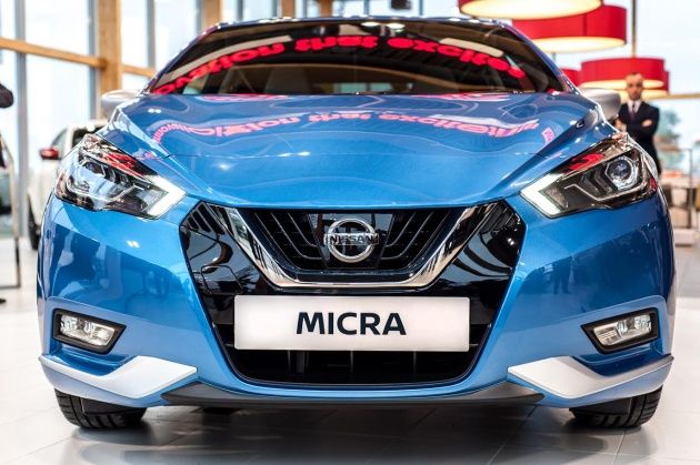 Nissan Micra 2017 reflektory