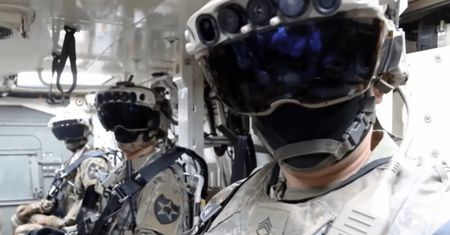 Gogle AR od Microsoftu trafią do armii USA. Nadciąga żołnierz przyszłości