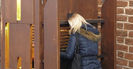Nie była w kościele ponad rok. Oto co usłyszała od księdza w konfesjonale