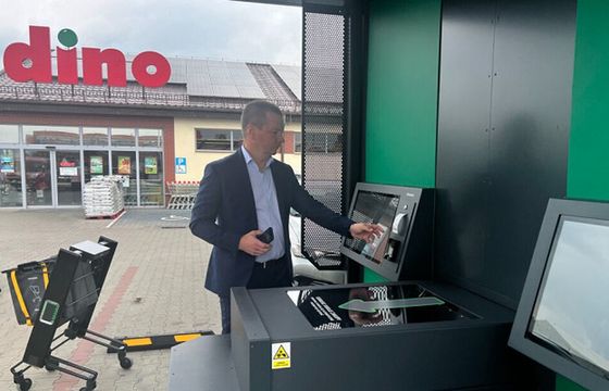 W nowym sklepie Dino zrobimy zakupy nie wchodząc do środka