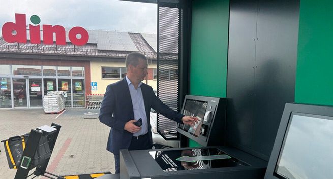 W nowym sklepie Dino zrobimy zakupy nie wchodząc do środka