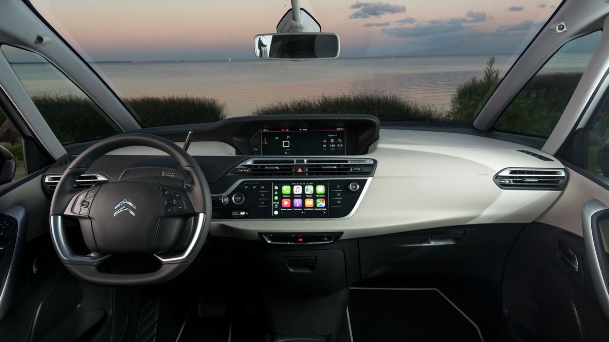 Z takim kokpitem model C4 SpaceTourer mógłby zadebiutować nawet dziś. A jest znany od blisko 10 lat