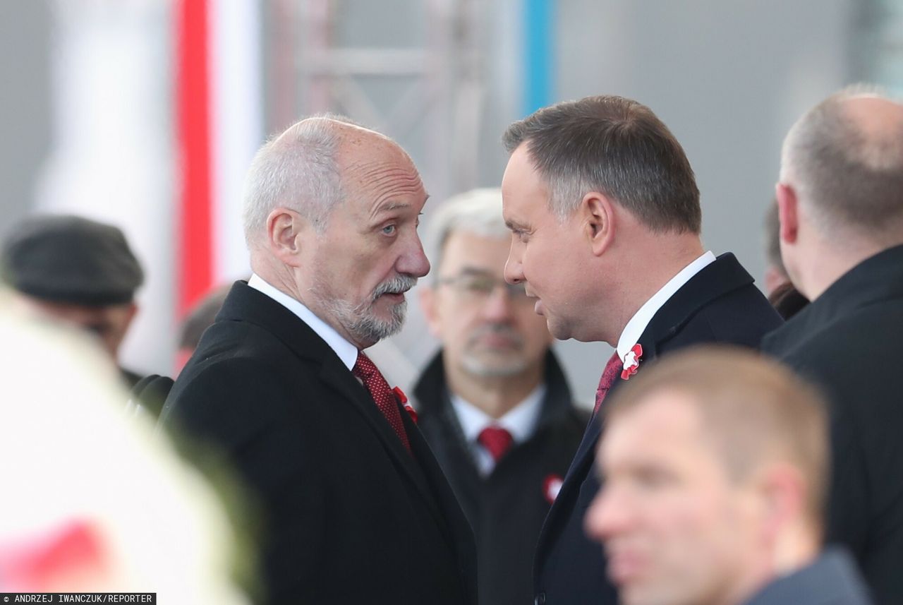 Macierewicz publikuje raport ws. Smoleńska. "Dla prezydenta to trudny temat"