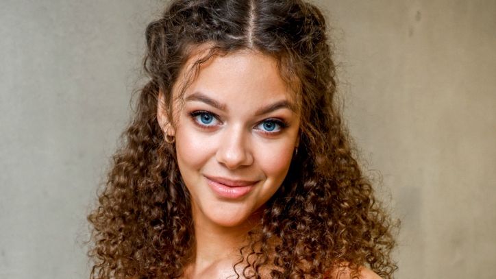 Emilia Dankwa chwali się kreacją na bal maturalny