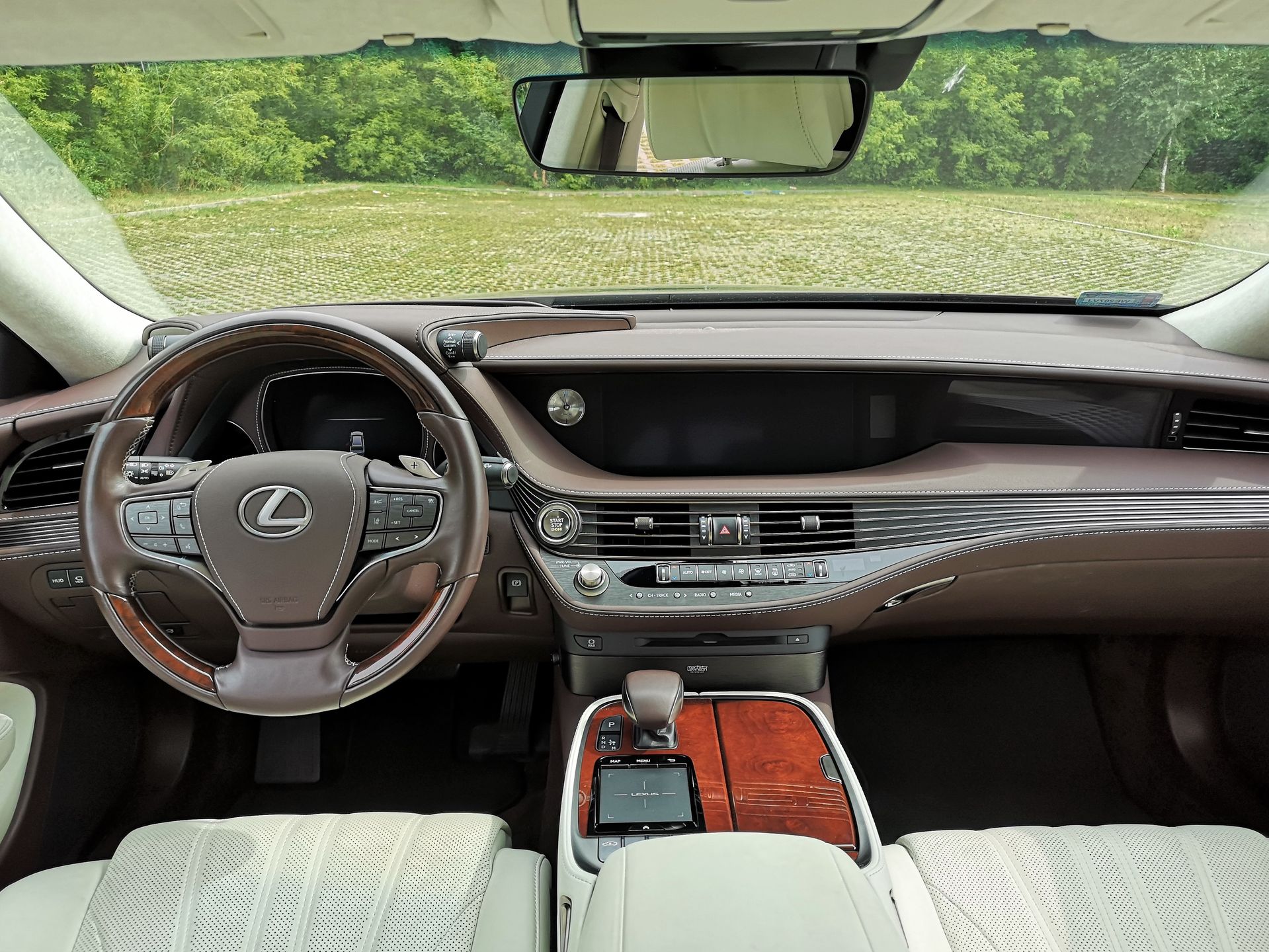 Lexus LS 500 Omotenashi: System audio Mark Levinson i sterowanie za pomocą tabletu 13