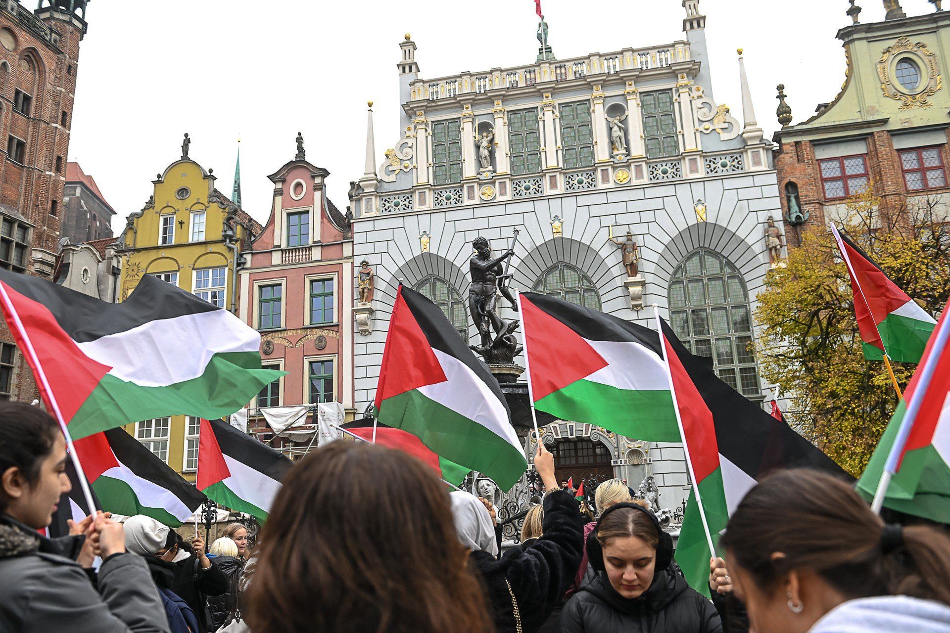 Koncert charytatywny dla Gazy i Lekarzy bez Granic w Europejskim Centrum Solidarności