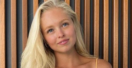 Włożyła "męskie bokserki". Bikini zeszło na drugi plan