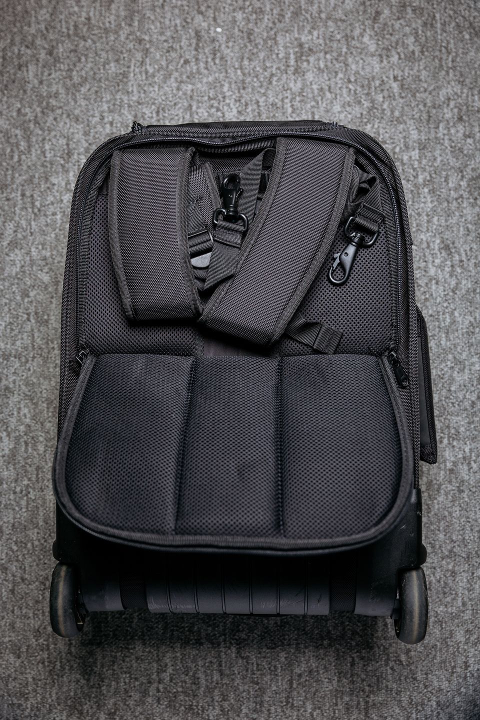 Tenba Roadie II Hybrid - test uniwersalnej walizki dla fotografów 9