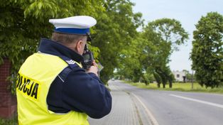 Pirat drogowy recydywista. Nastolatek pędził ponad 200 km/h na drodze Leszno-Rydzyna