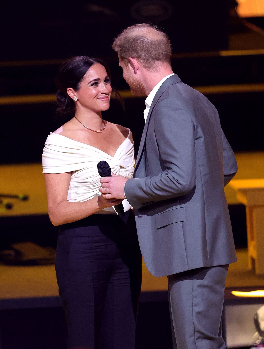 Invictus Games The Hague 2020 - Day 1
THE HAGUE, NETHERLANDS - APRIL 16: Prince Harry, Duke of Sussex and Meghan, Duchess of Sussex on stage during the Invictus Games The Hague 2020 Opening Ceremony at Zuiderpark on April 16, 2022 in The Hague, Netherlands. (Photo by Chris Jackson/Getty Images for the Invictus Games Foundation )
Chris Jackson
bestof, topix