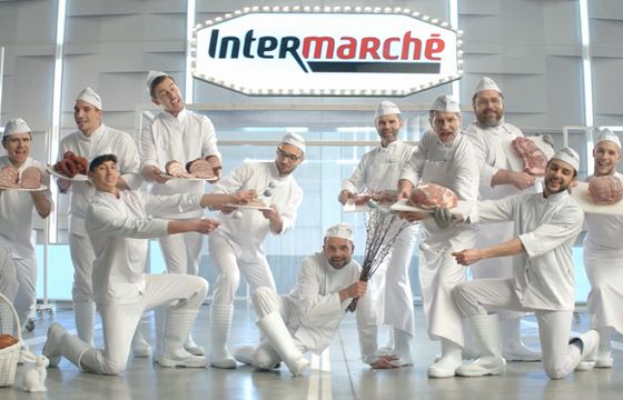 Piosenka śpiewana przez rzeźników i masarzy promuje Intermarche (wideo)