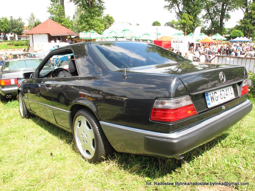 Mercedes C124