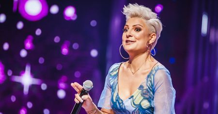 Magda Narożna wybrała krótką suknię ślubną. Jedną ma już nawet w szafie