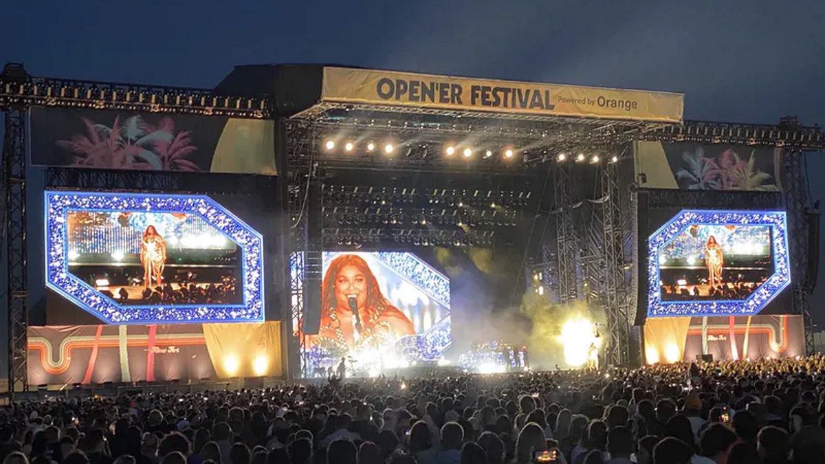 Lizzo podczas pierwszego dnia Open'er Festival 2023