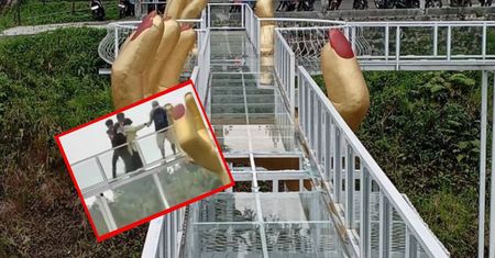 Pękł słynny szklany most. Turysta nie żyje. Są ranni