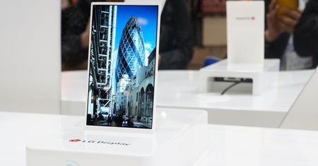 LG ma prawie bezramkowy ekran. Jeśli tak ma wyglądać przyszłość, to ja wysiadam