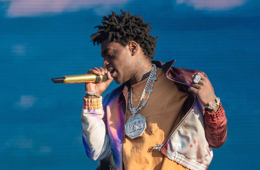 Kodak Black rzucił w fanów diamentową zawieszką