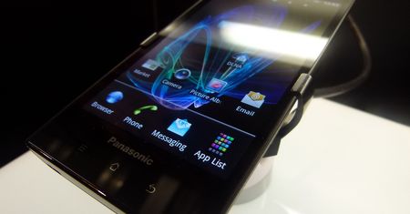 Panasonic Eluga - nasz hands-on [wideo]