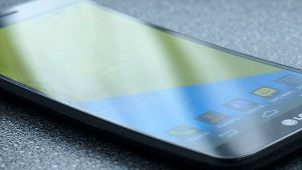 LG G Flex w naszych rękach. Pierwsze wrażenia i wideoprezentacja 1