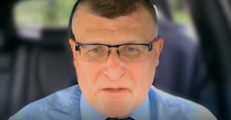 Rezygnują z drugiej dawki szczepionki na COVID-19. Dr Grzesiowski przemówił do wyobraźni