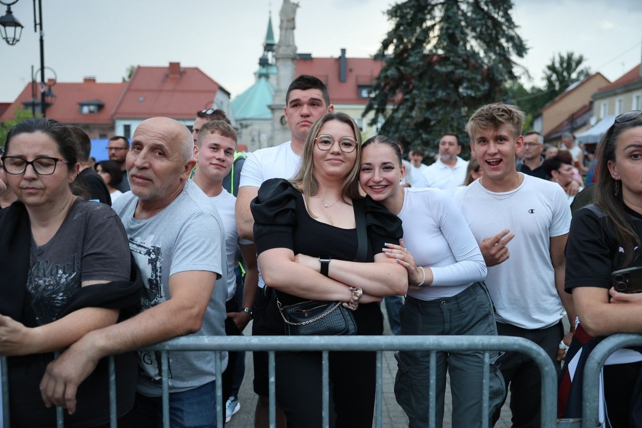 Toszek: Święto miasta i gminy. Gwiazdą wieczoru był zespół Kombi.