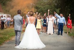 Mówią, ile "wypada" dać do koperty. Kwoty zaskakują