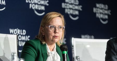 Nagrody w ministerstwie klimatu. Szefowa resortu mówi o pierwszych premiach w tym roku