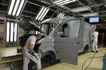 Volkswagen tnie koszty w Europie. Polska fabryka może zyskać