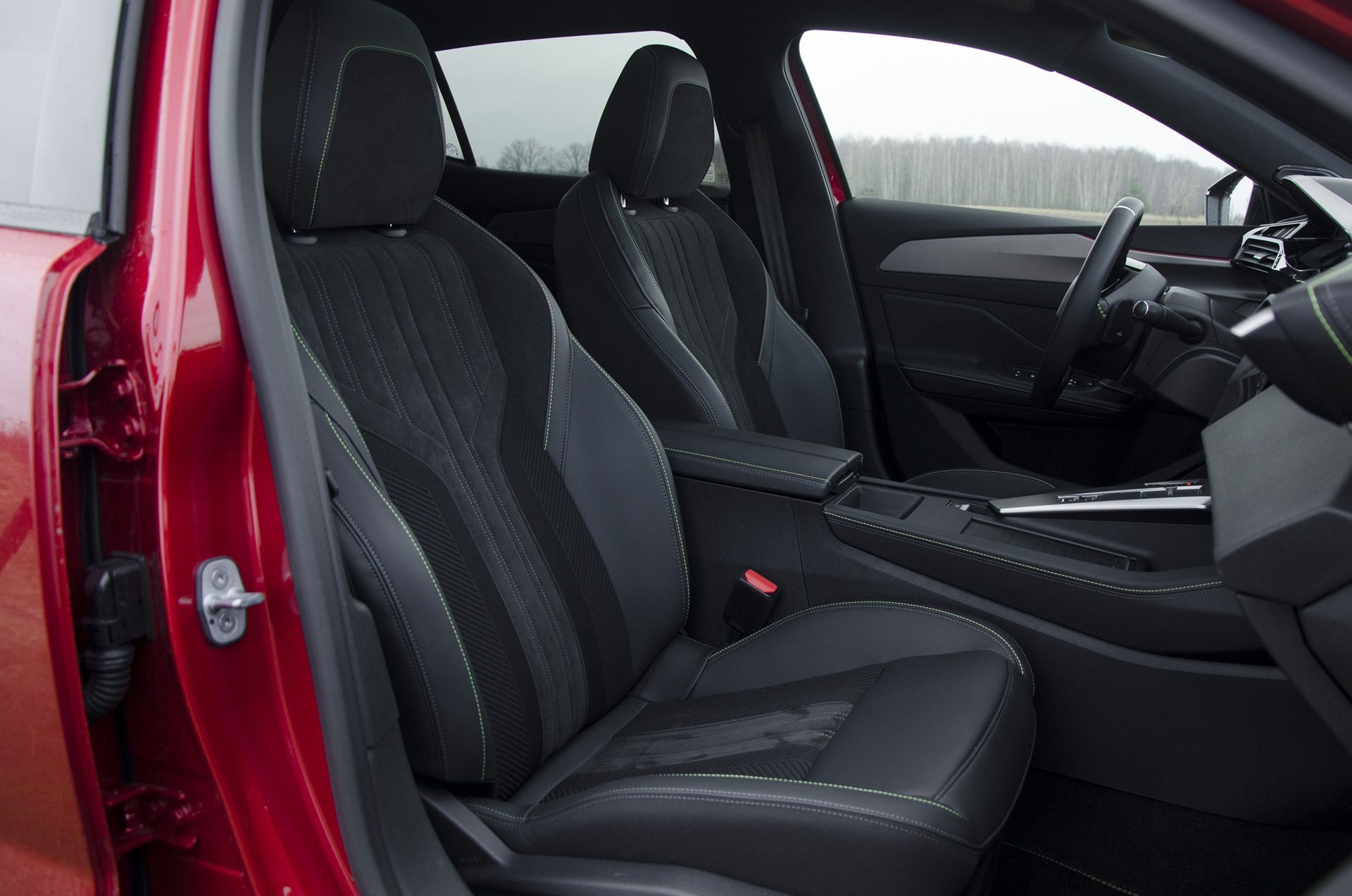 Peugeot 408 1.2 PureTech 130 GT