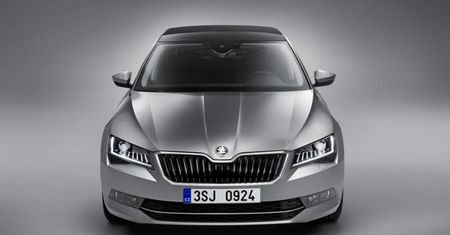 Nowa Škoda Superb - nieoficjalny przeciek oficjalnych zdjęć