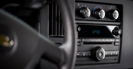 General Motors wycofuje je nawet z listy opcji. O odtwarzacze CD coraz trudniej w nowych autach